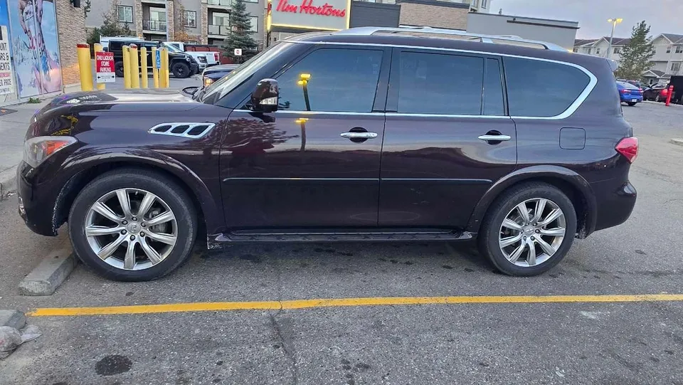 Infiniti Qx56 2012 photo 3