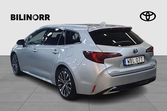 Toyota Corolla 2025 photo 2
