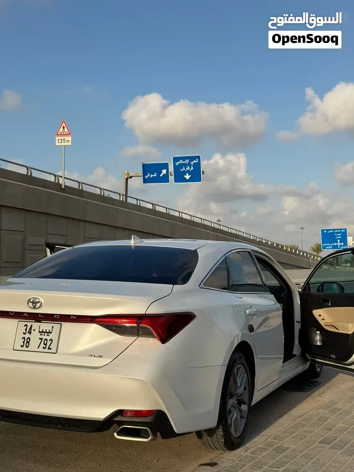 Toyota Avalon 2020 photo 4