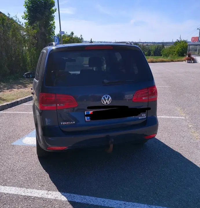 Volkswagen Touran 2015 photo 3