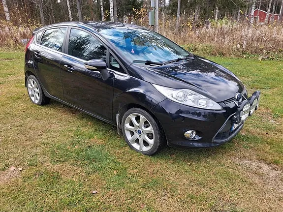 Ford Fiesta 2011 photo 4