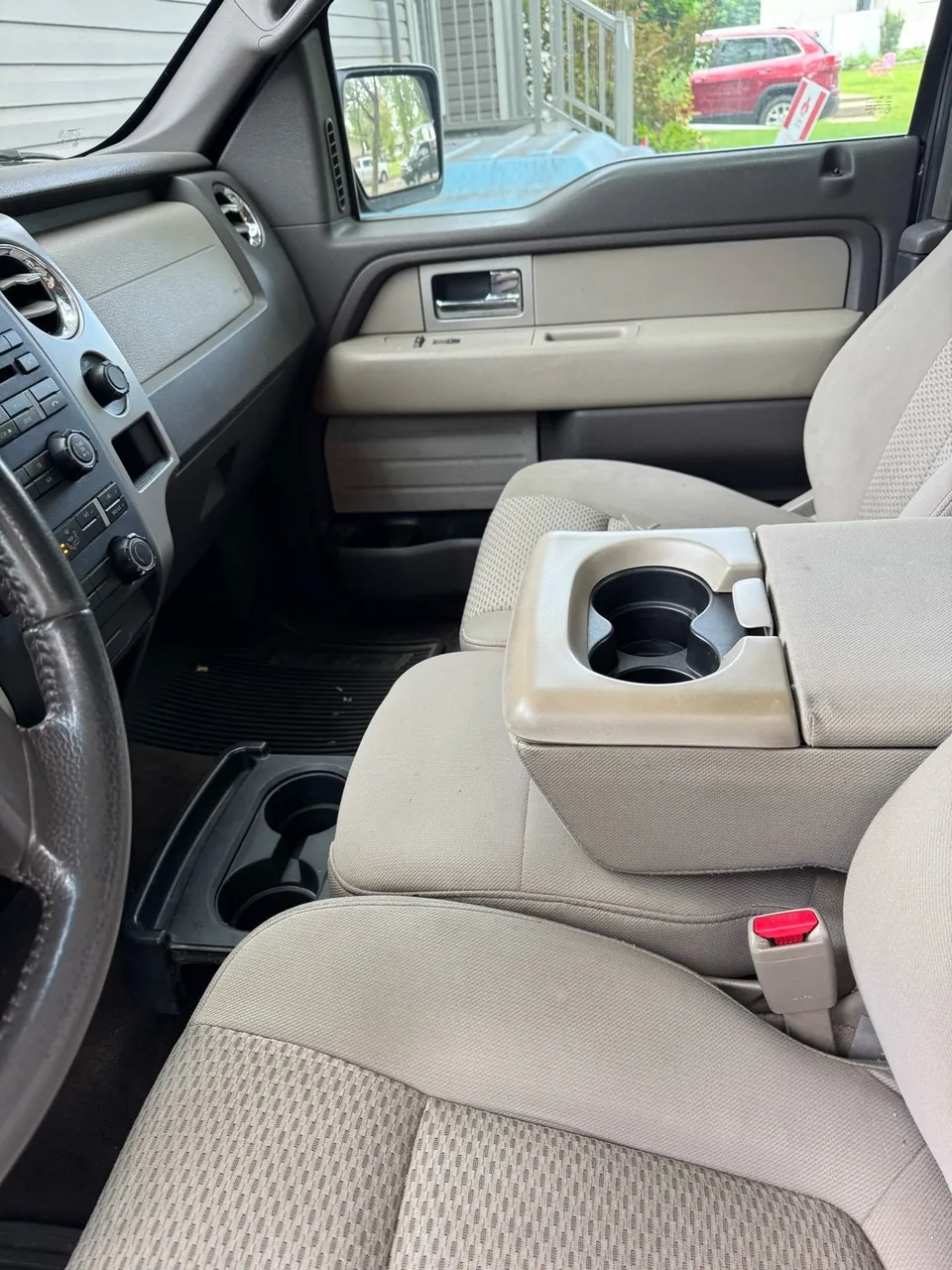 Ford F-150 2010 photo 3