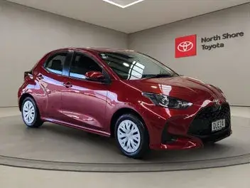 Toyota Yaris 2024 photo 2