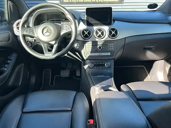 Mercedes-Benz B 200 2017 photo 3