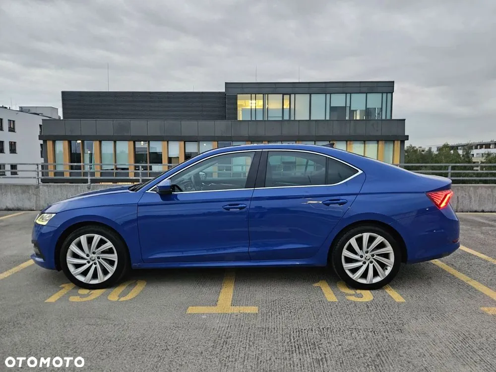 Skoda Octavia 2022 photo 2