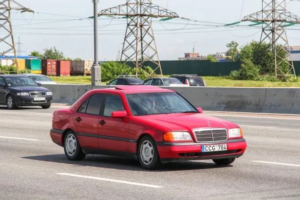 Mercedes-Benz W202