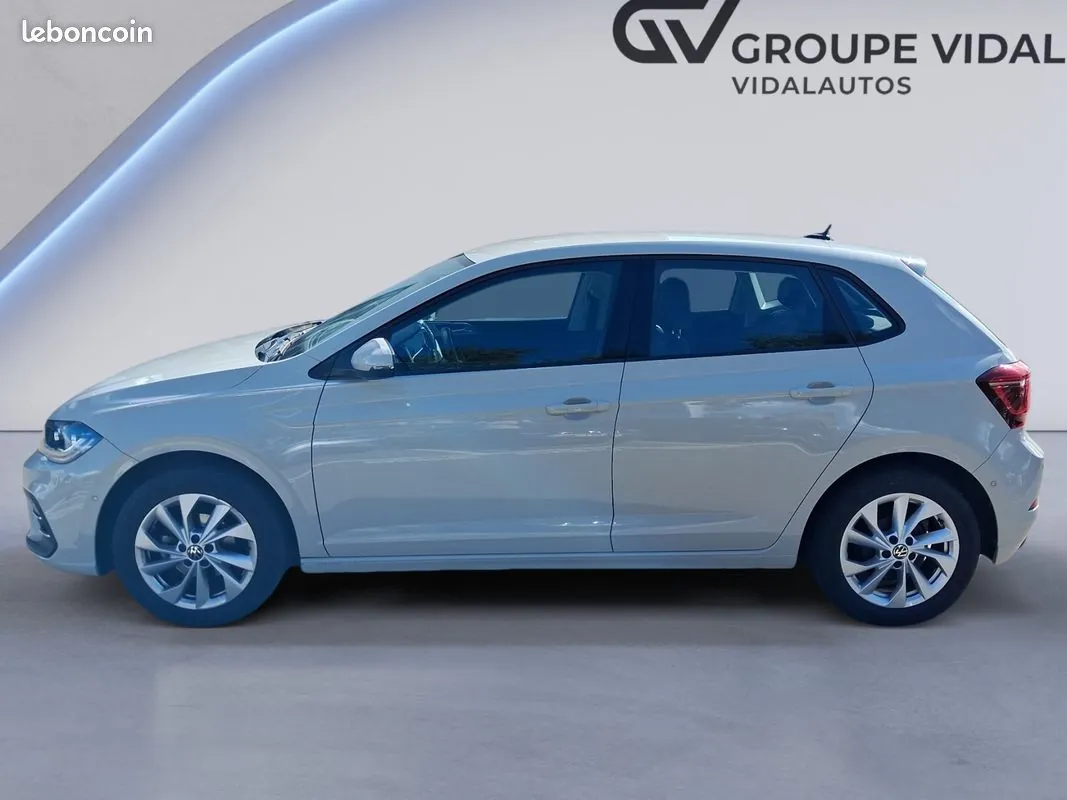 Volkswagen Polo 2023 photo 2