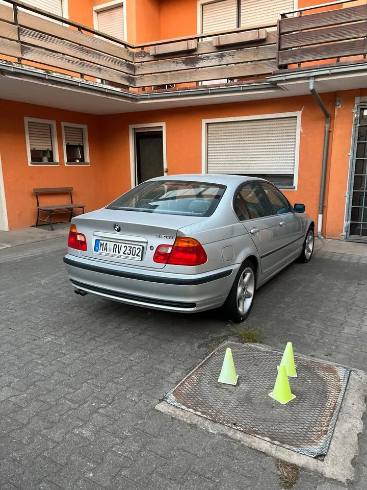 BMW E46 320I