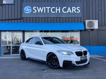 BMW M235I 2015 photo 2