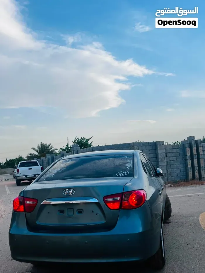 Hyundai Avante 2010 photo 4