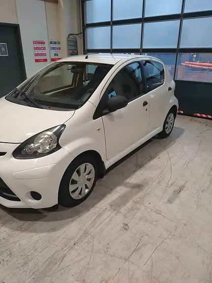 Toyota Aygo 2013 photo 3