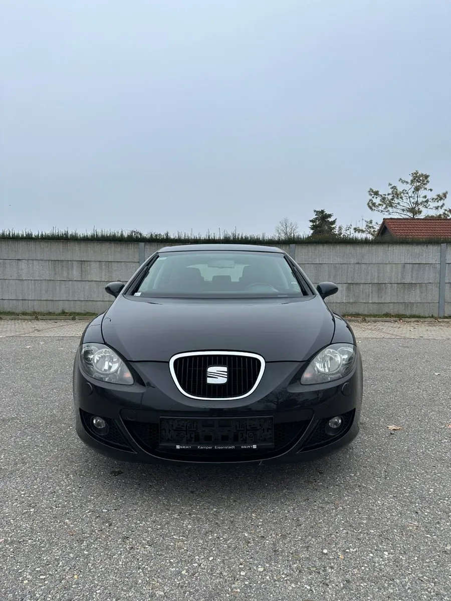 Seat Leon 2007 photo 2