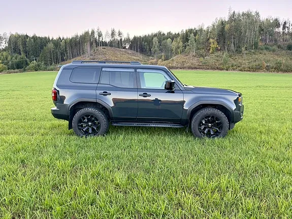Toyota Land Cruiser 2025 photo 3