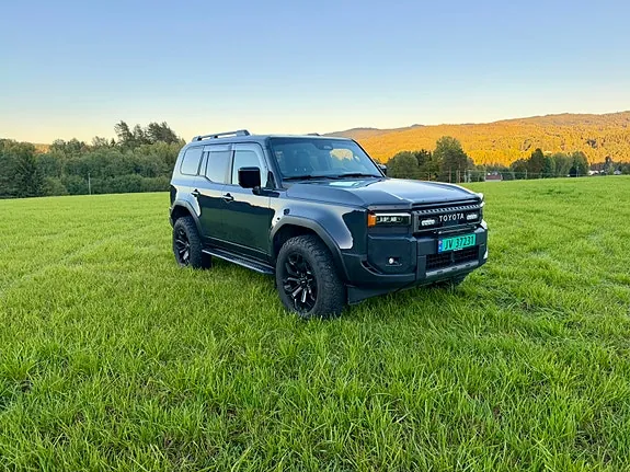 Toyota Land Cruiser 2025 photo 2