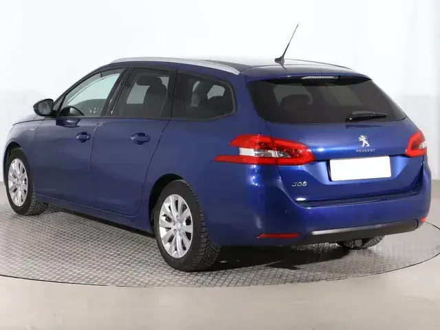 Peugeot 308 2019 photo 3