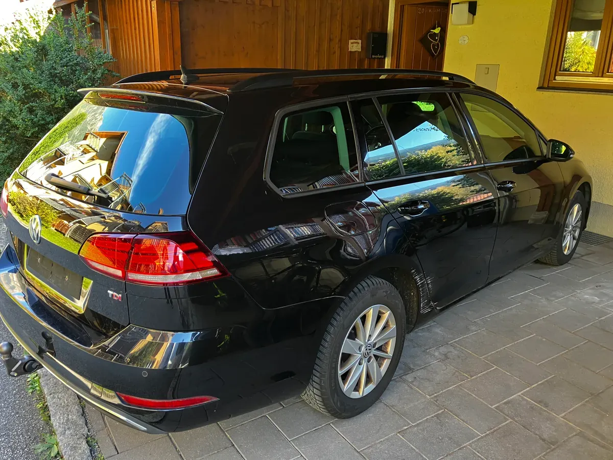Volkswagen Golf 2018 photo 3