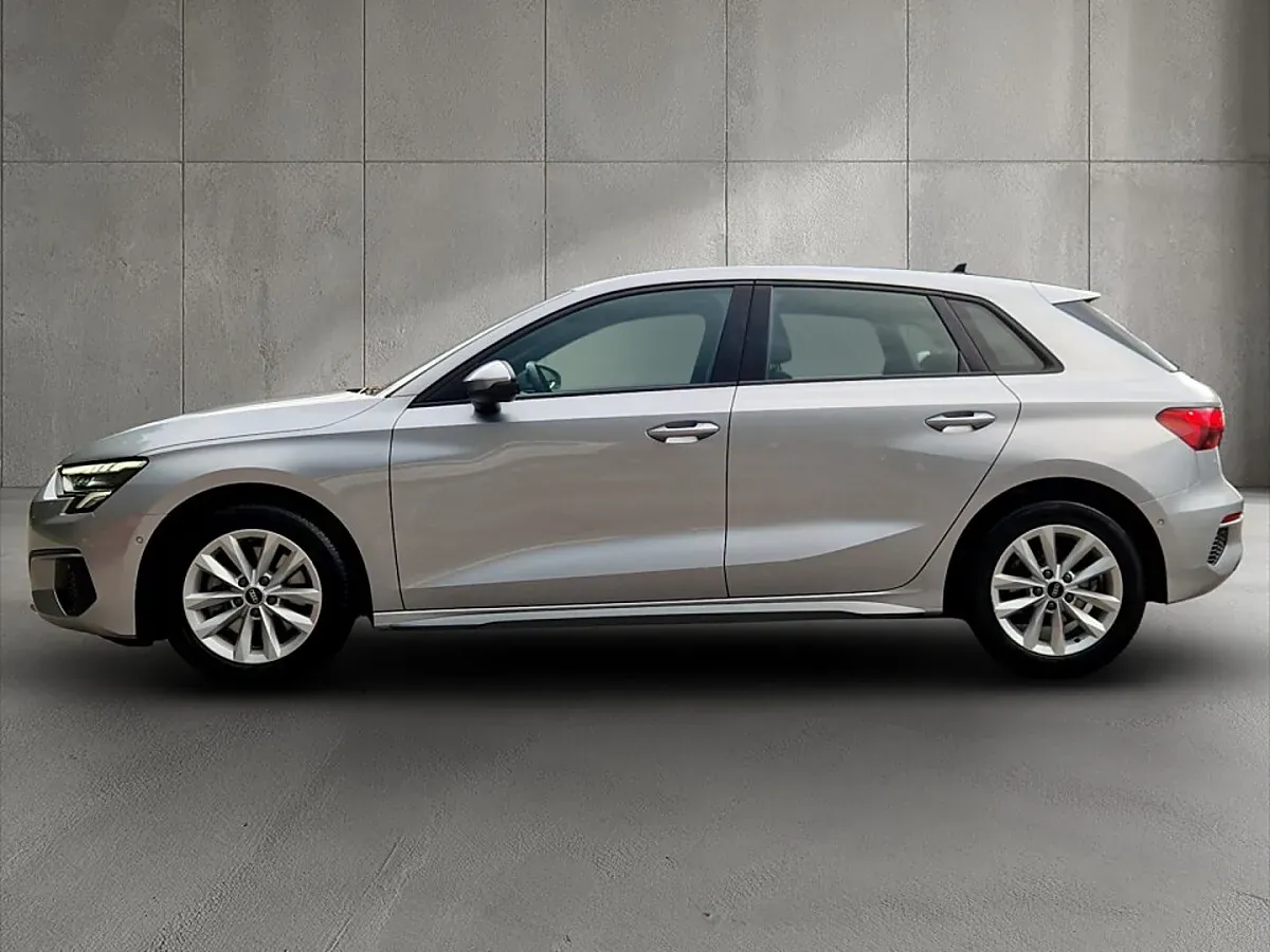 Audi A3 2021 photo 2