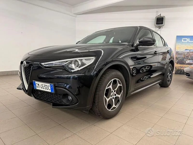 Alfa Romeo Stelvio 2022 photo 2
