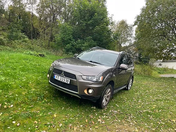 Mitsubishi Outlander 2010 photo 3