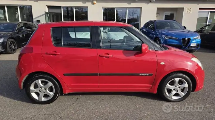 Suzuki Swift 2007 photo 5