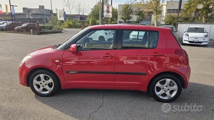 Suzuki Swift 2007 photo 3