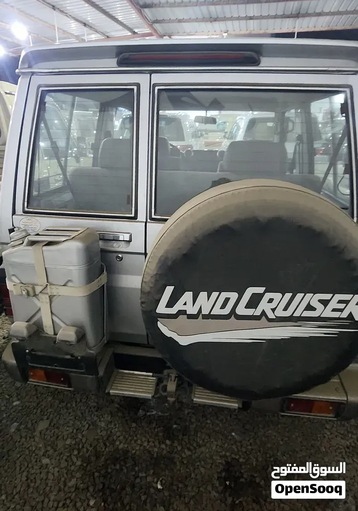 Toyota Land Cruiser