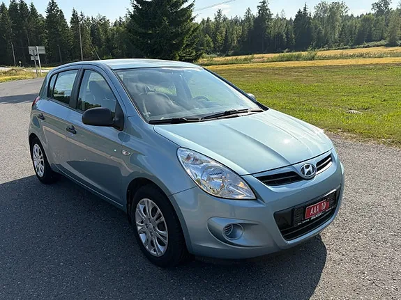 Hyundai I20 2011 photo 2