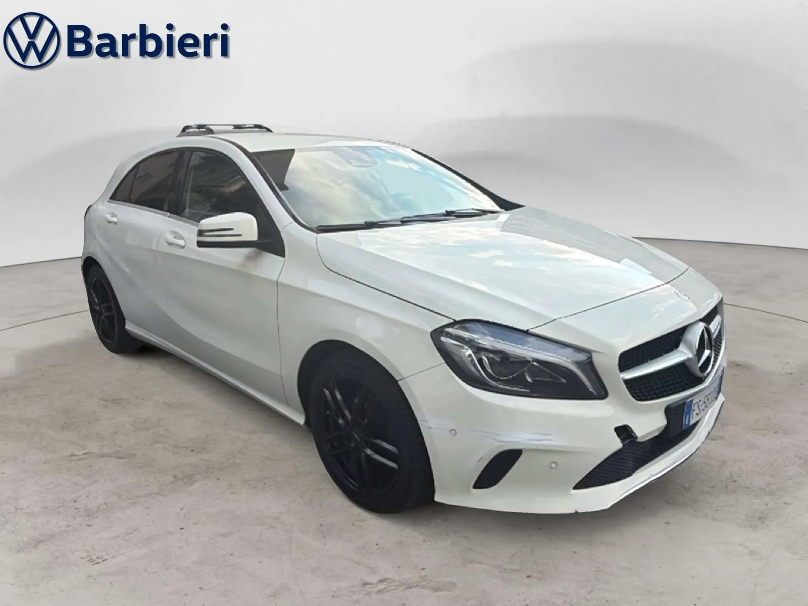 Mercedes-Benz A 180 2017 photo 3