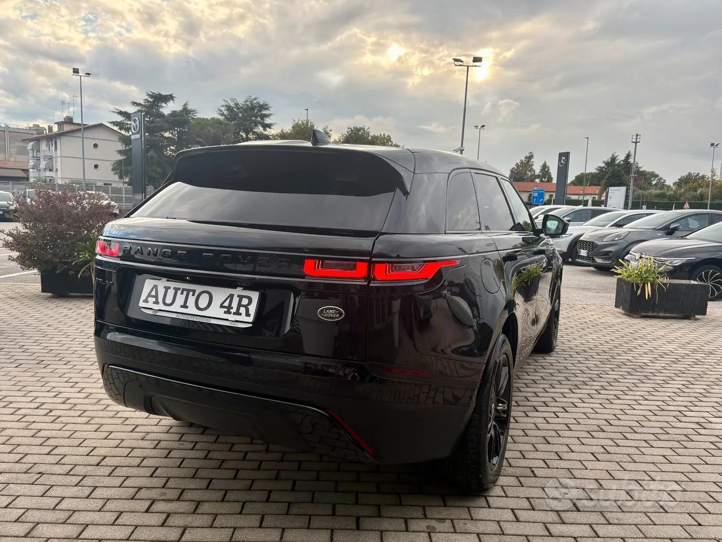 Land Rover Range Rover Velar 2019 photo 5