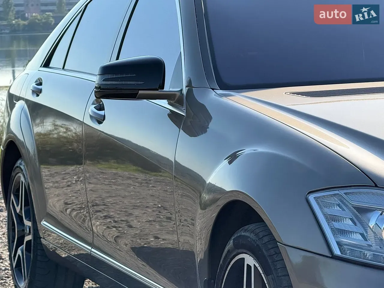 Mercedes-Benz S-Class 2010 photo 4