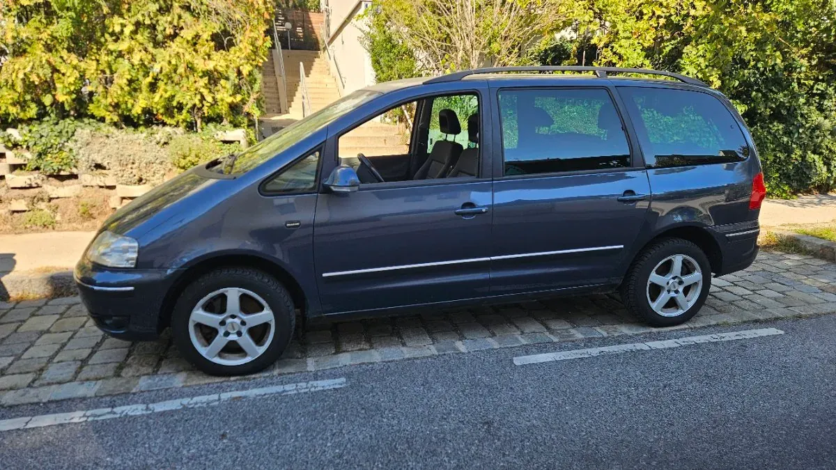 Volkswagen Sharan 2005 photo 2