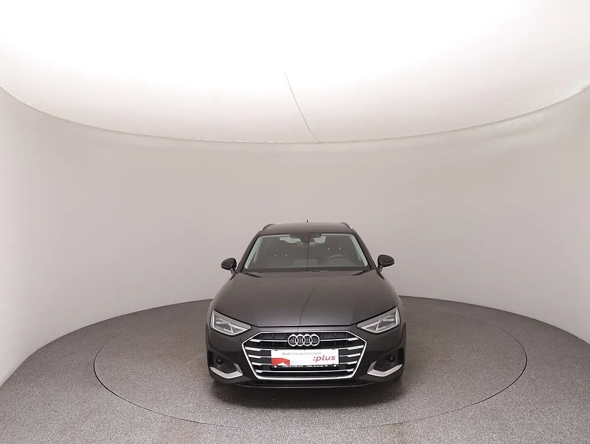 Audi A4 2024 photo 3