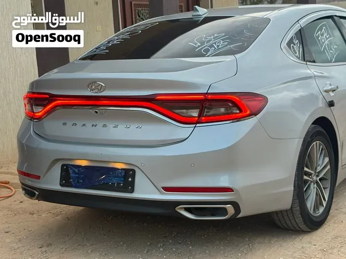 Hyundai Azera 2018 photo 3