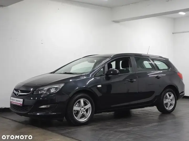 Opel Astra 2013 photo 4