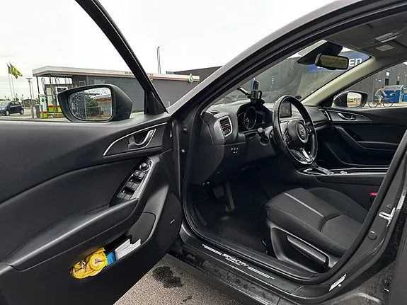 Mazda 3 2017 photo 5