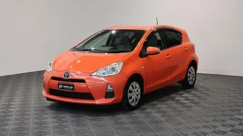 Toyota Aqua 2012 photo 4