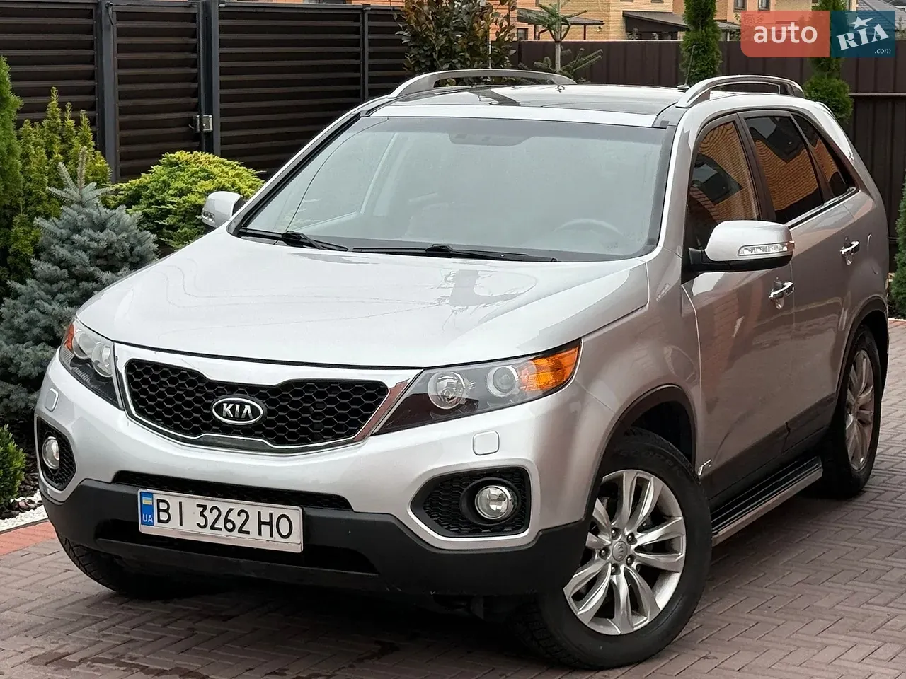 Kia Sorento 2012 photo 2