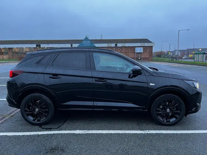 Vauxhall Grandland 2022 photo 4