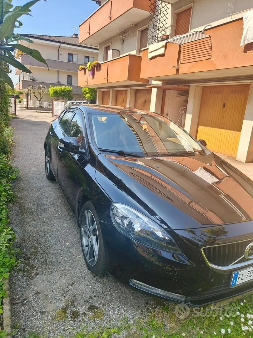 Volvo V40 2017 photo 4