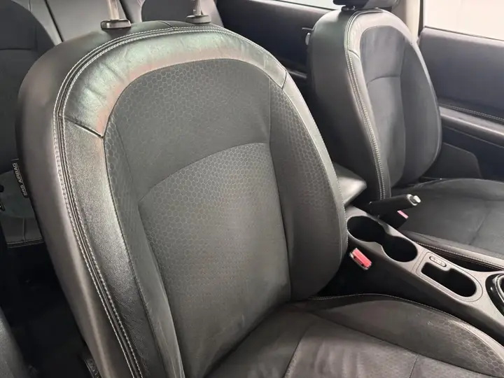 Nissan Qashqai 2013 photo 4