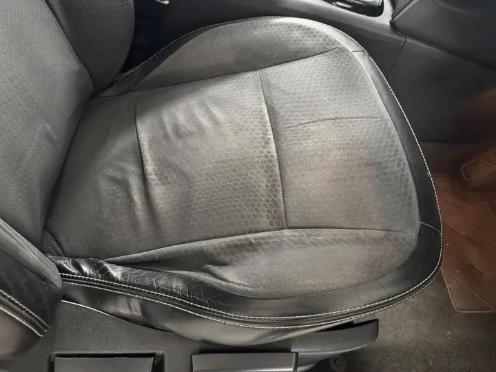 Nissan Qashqai 2013 photo 5