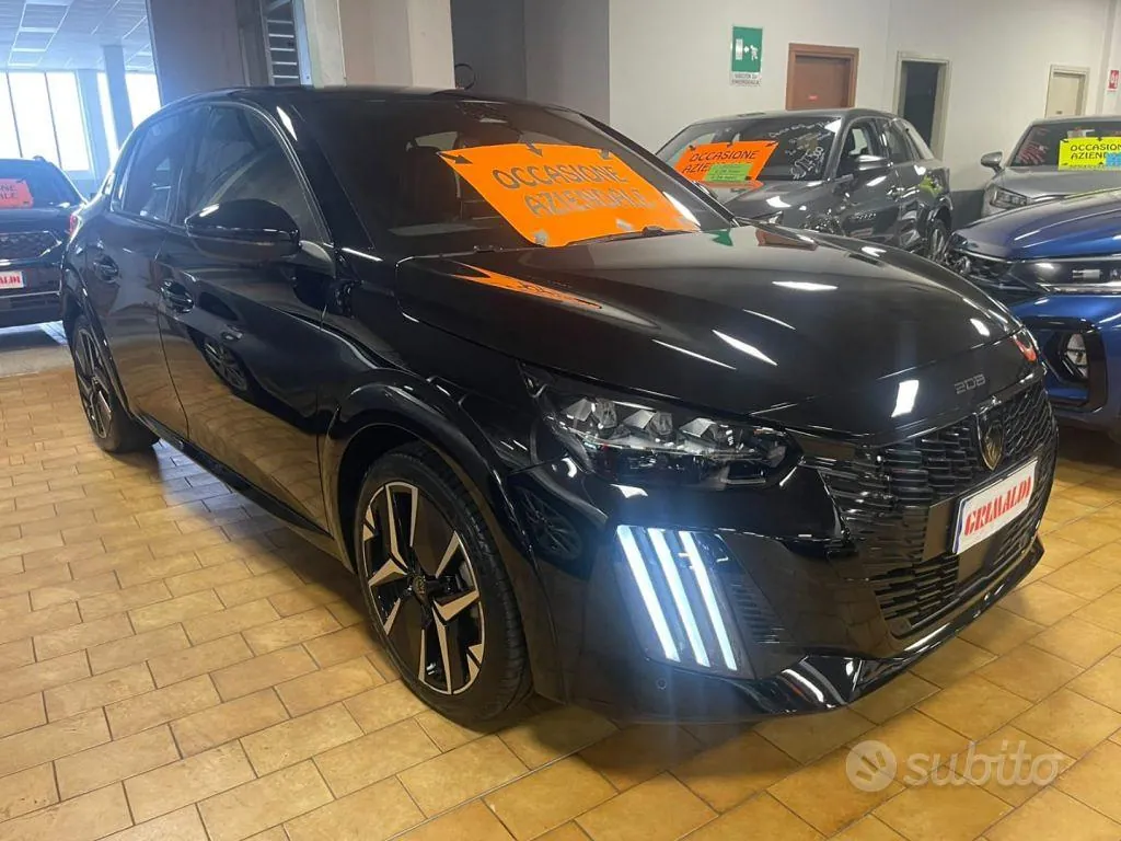 Peugeot 208