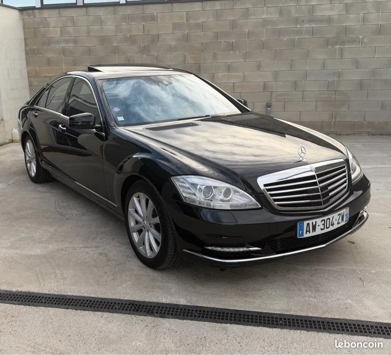 Mercedes-Benz S-Class 2010 photo 2