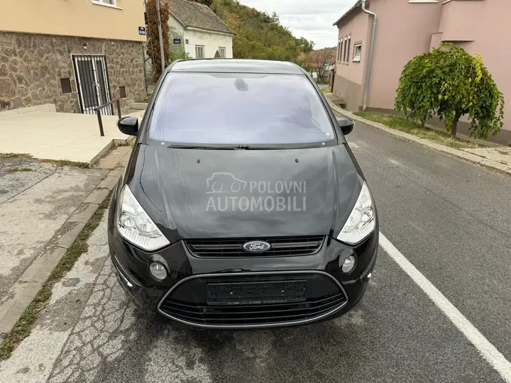 Ford S-Max 2010 photo 3