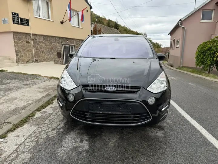 Ford S-Max 2010 photo 2