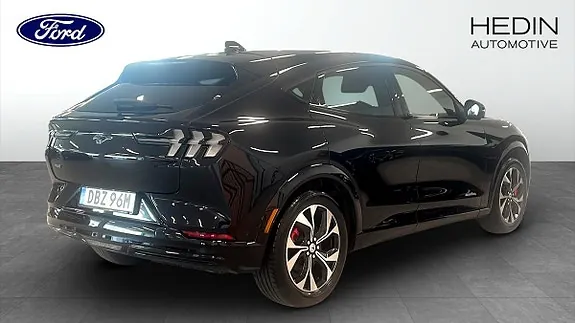 Ford Mustang Mach-E 2021 photo 2