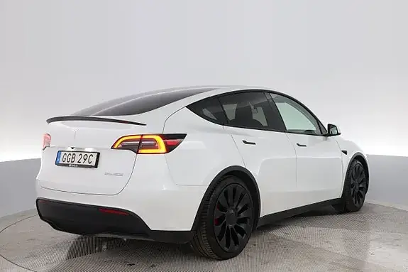 Tesla Model Y 2023 photo 5