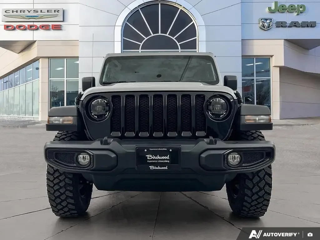 Jeep Wrangler 2023 photo 3