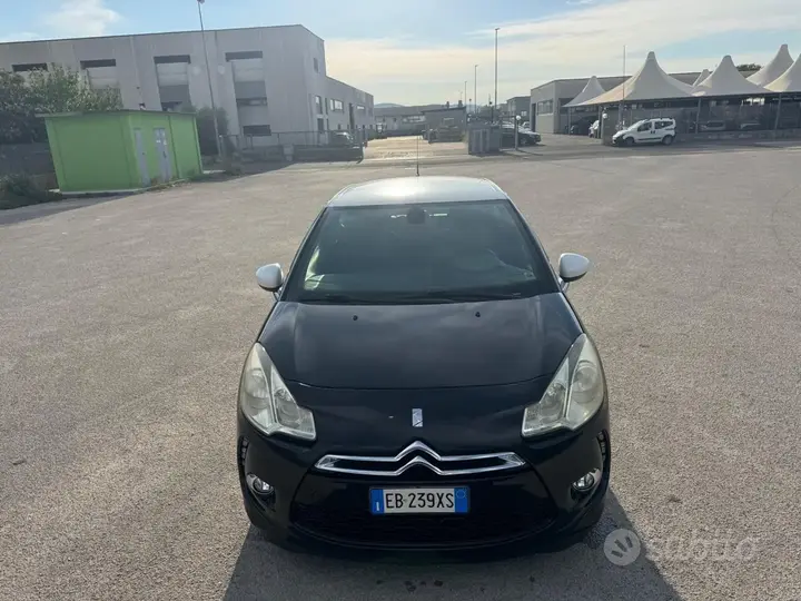 DS Automobiles Ds 3 2011 photo 4