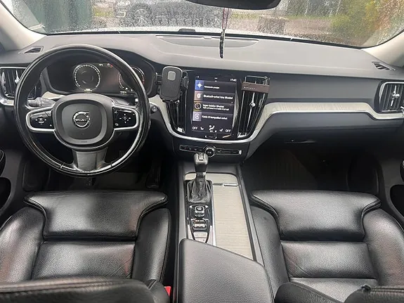 Volvo V60 2019 photo 5